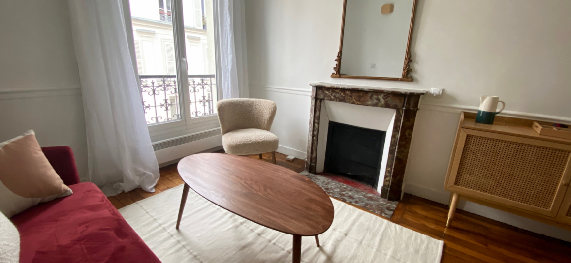 MEUBLÉ – 1 chambre – Paris 17ème – Batignolles – Rue Clairaut – 35 m2 – 4ème étage sans ascenseur – Loyer charges comprises : 1.400 euros
