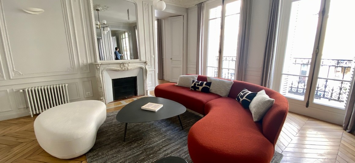 MEUBLÉ – 3 chambres – Paris 9ème – 126 m2 avec balcon filant –  Trudaine / Maubeuge – 2ème étage avec ascenseur –  Loyer charges comprises : 4.300 euros