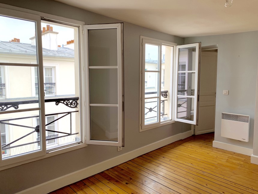 VIDE – 1 chambre – Paris 9ème – 47,5 m2 – Square Montholon – Rue de Trévise – 47,5 m2 – 6e étage avec ascenseur – Loyer charges comprises :  1.552,50 euros