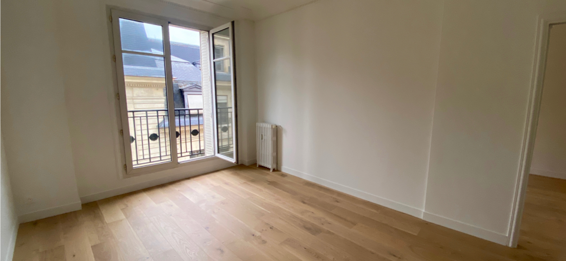 Sans titre4 VIDE – 1 chambre – Paris 8ème – Rue Chateaubriand – 45 m2 – 4ème étage ascenseur – Loyer charges comprises : 1.800 euros