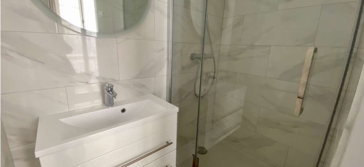 MEUBLÉ – 3 chambres – Paris 9ème – 126 m2 avec balcon filant –  Trudaine / Maubeuge – 2ème étage avec ascenseur –  Loyer charges comprises : 4.300 euros