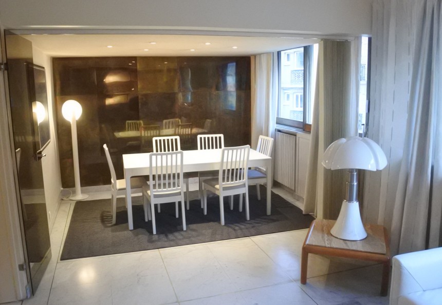 MEUBLÉ – Duplex 3 chambres de 90 m2 + Terrasse environ 26 m2 – Paris 15ème – Rue Théodore Deck – 5ème et dernier étage ascenseur – Loyer charges comprises : 3.246 €