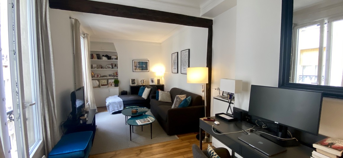MEUBLÉ  – 1 chambre – 41 m2 – Paris 17ème – Rue Dulong / Pont Cardinet / Batignolles – 4eme etage sans ascenseur – Loyer charges comprises : 1.700 euros