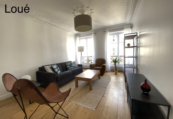 MEUBLÉ – 2 chambres – 53 m2 – Paris 9ème – Cité Trévise – 4ème étage sans ascenseur – Loyer charges comprises : 1.950 €