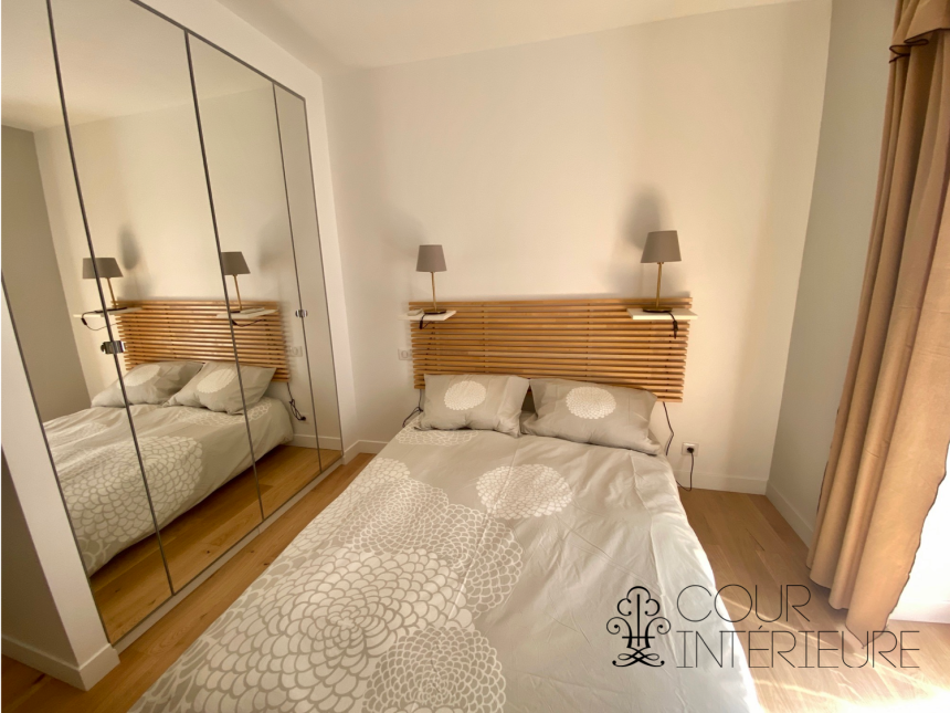 MEUBLÉ – 1 chambre – 43 m2 – Rue Vaugirard – Paris 6ème – 1er étage ascenseur – Loyer charges comprises : 1.800 euros