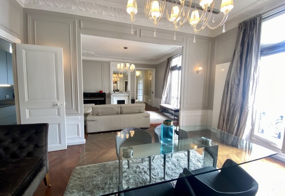 MEUBLÉ – 3 chambres – Avenue Malakoff – PARIS 16ème – 150 m2 – 4ème étage avec ascenseur – Loyer charges comprises : 5.900 euros