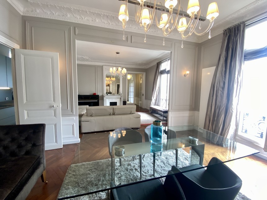 MEUBLÉ – 3 chambres – Avenue Malakoff – PARIS 16ème – 150 m2 – 4ème étage avec ascenseur – Loyer charges comprises : 5.900 euros