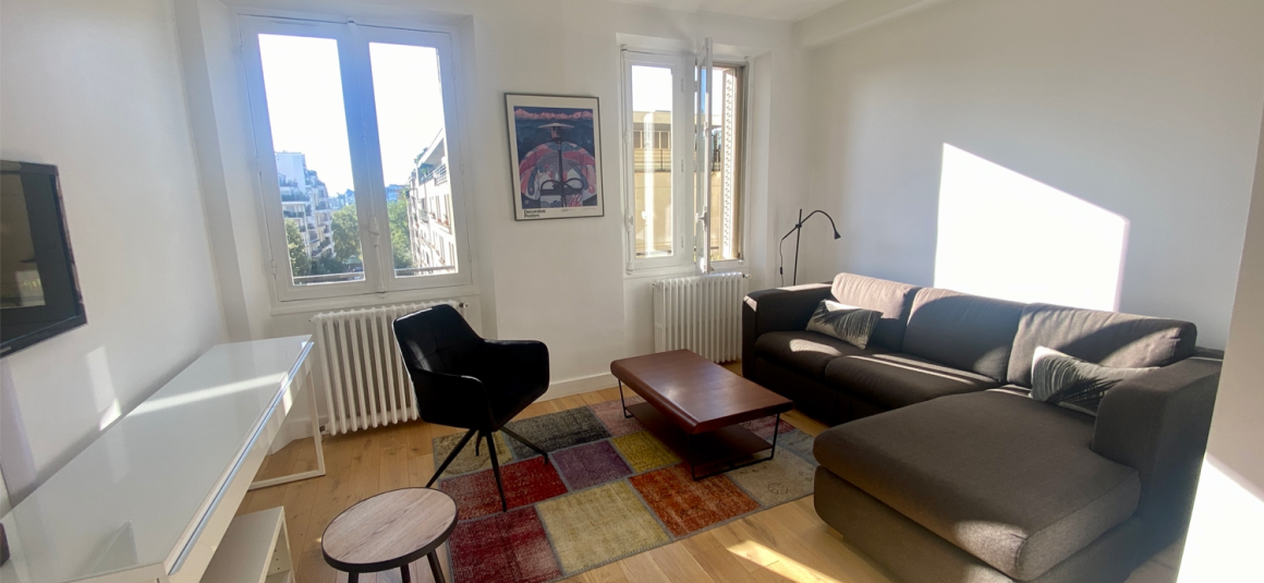 MEUBLÉ – 2 pièces – 39 m2 – Paris 16ème – PASSY – Rue Raynouard – 5ème étage ascenseur – Loyer charges comprises : 1.800 euros (chauffage et eau chaude collectifs)al