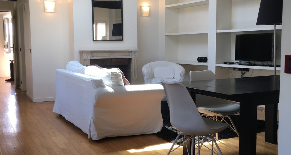 MEUBLÉ – 1 chambre – Paris 3ème – Rue Beranger – 60 m2 – 6ème étage ascenseur – Loyer charges comprises : 2.350 euros