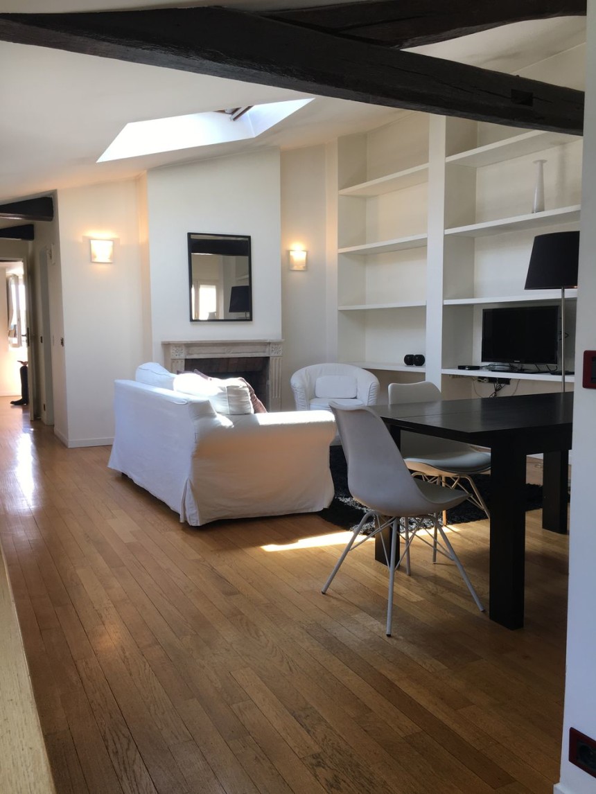 MEUBLÉ – 1 chambre – Paris 3ème – Rue Beranger – 60 m2 – 6ème étage ascenseur – Loyer charges comprises : 2.350 euros