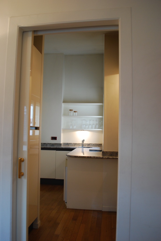 MEUBLÉ – 1 chambre – Paris 3ème – Rue Beranger – 60 m2 – 6ème étage ascenseur – Loyer charges comprises : 2.350 euros