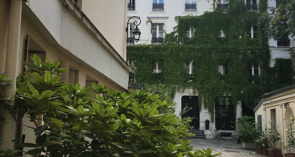 MEUBLÉ – 1 chambre – Paris 3ème – Rue Beranger – 60 m2 – 6ème étage ascenseur – Loyer charges comprises : 2.350 euros