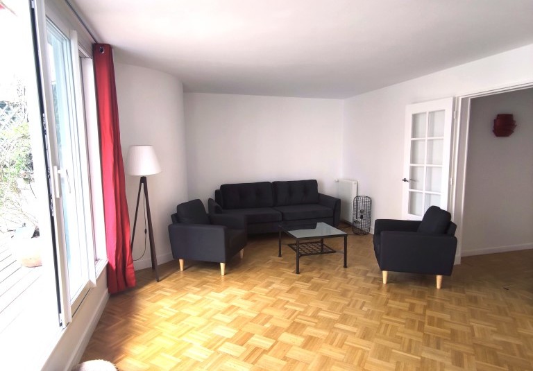 MEUBLÉ – 2 chambres – 92 Neuilly sur Seine – 80 m2 – 2 terrasses de 17 et 25 m2 – 4ème étage ascenseur – Loyer charges comprises : 3.150 euros