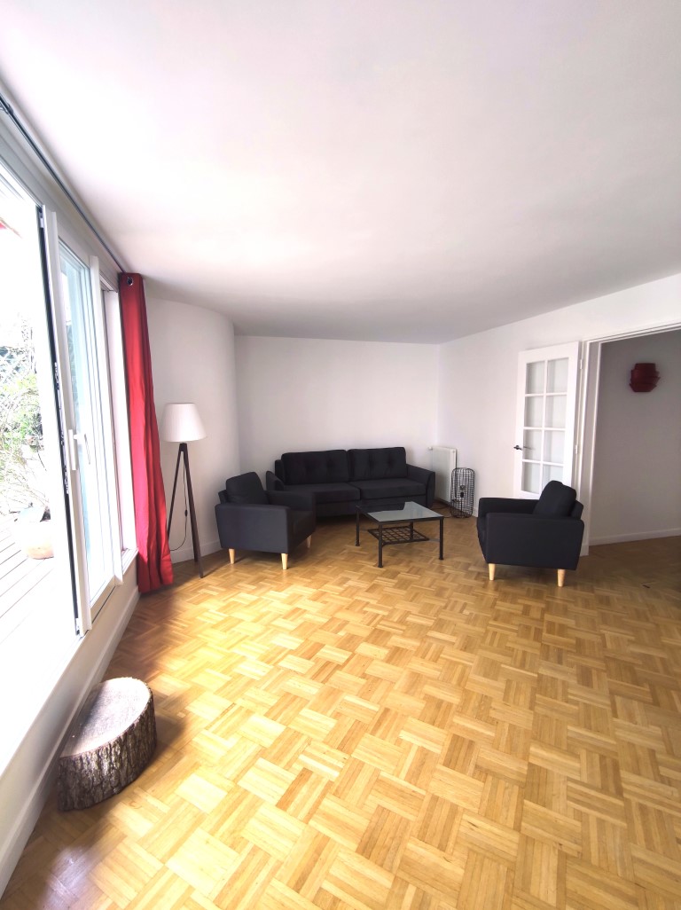 MEUBLÉ – 2 chambres – 92 Neuilly sur Seine – 80 m2 – 2 terrasses de 17 et 25 m2 – 4ème étage ascenseur – Loyer charges comprises : 3.150 euros