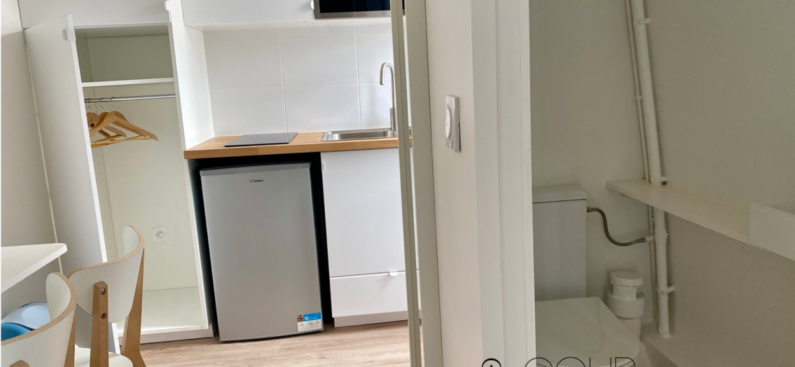 MEUBLÉ – Studio – 17ème – Wagram / Levis – Rue Jouffroy d’Abbans – 6ème et dernier étage ascenseur – Loyer charges comprises : 800 euros