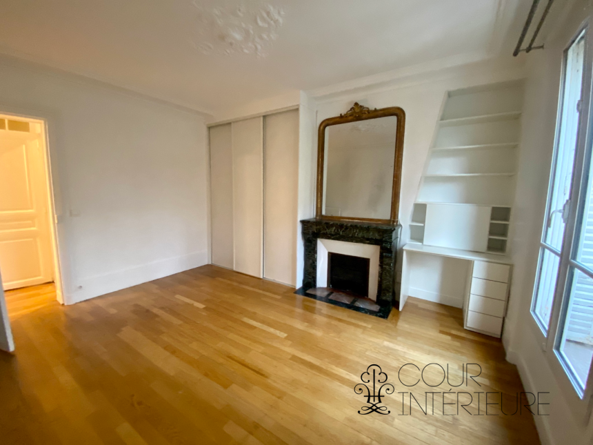 VIDE – 2 chambres – 72 m2 – Paris 17ème – Bld Pereire / quartier Wagram Levis – 2ème étage ascenseur – Loyer charges comprises : 2.580 euros