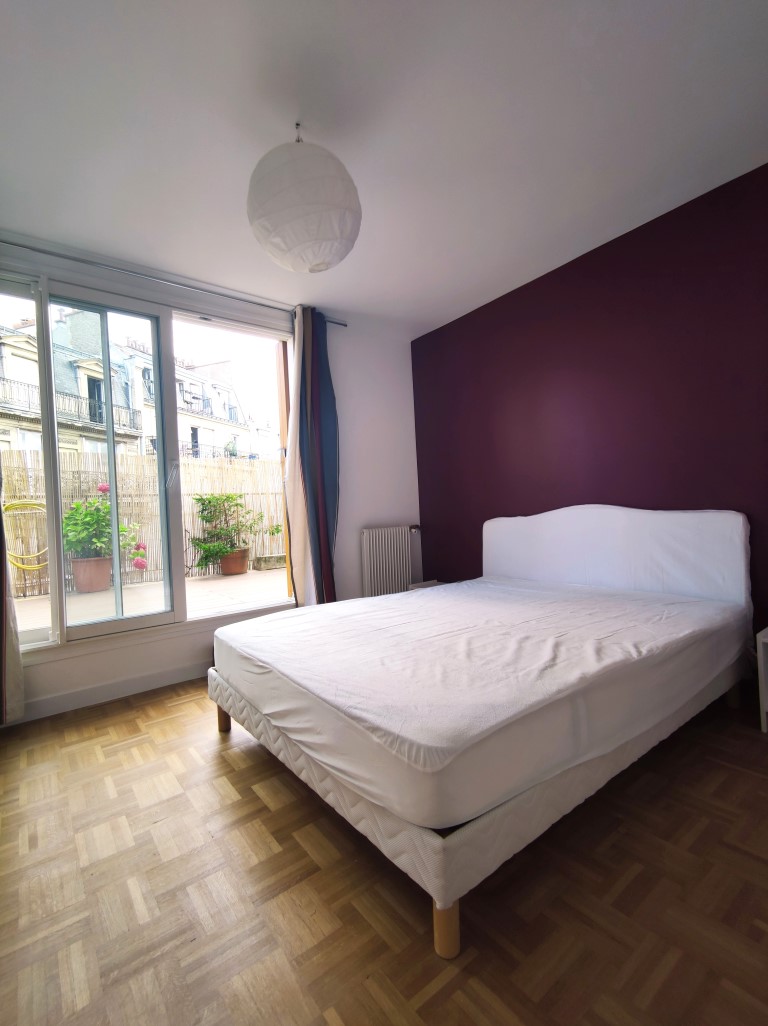 MEUBLÉ – 2 chambres – 92 Neuilly sur Seine – 80 m2 – 2 terrasses de 17 et 25 m2 – 4ème étage ascenseur – Loyer charges comprises : 3.150 euros