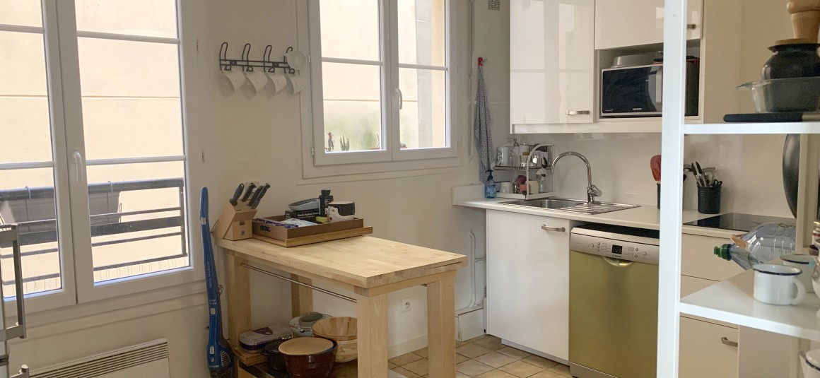 VIDE – 2 chambres – 85 m2 – Paris 9ème – Square Montholon – 3ème  étage avec ascenseur – Loyer charges comprises : 2.441 euros