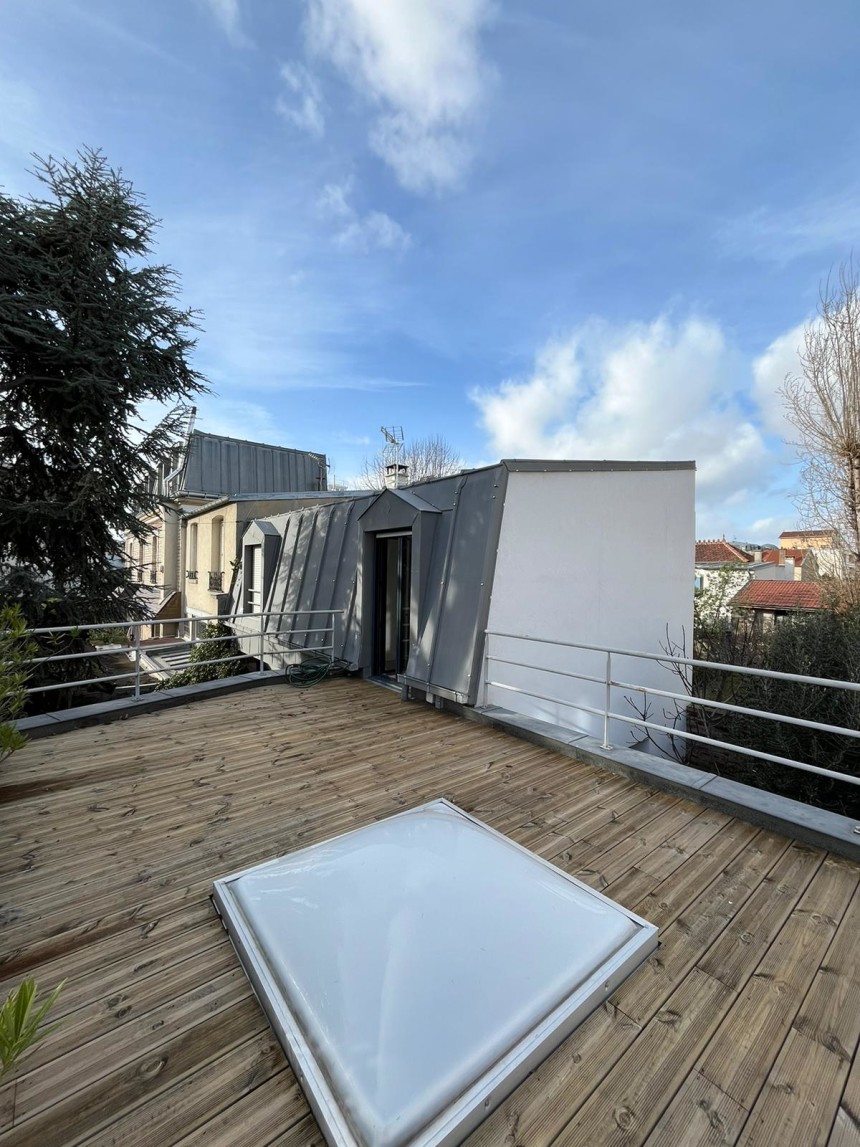 VIDE – Maison contemporaine – 130 m2 – La Garenne Colombes (92) – 3 chambres – Loyer : 3.000 euros