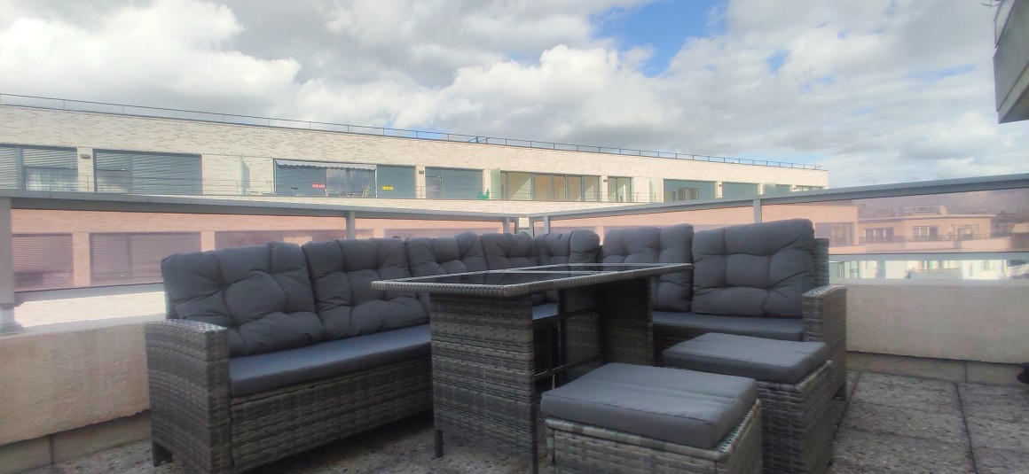 MEUBLÉ – 2 chambres – Pantin (93) rue Eugene et Marie Louise Cornet – 65 m2 + Balon + terrasse 19 m2 + parking – 5ème étage avec ascenseur – Loyer charges comprises : 1.980 euros