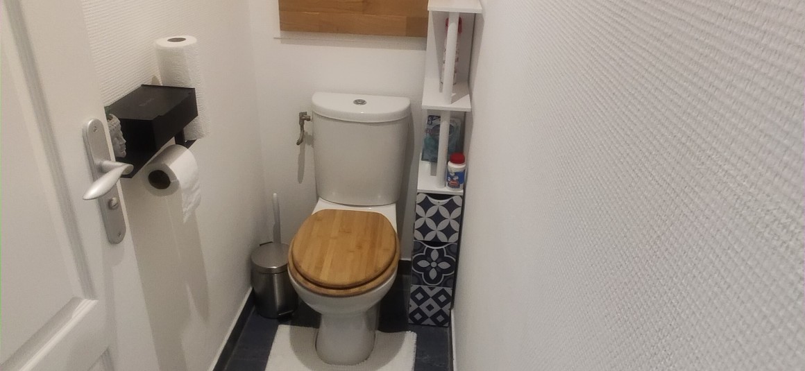 MEUBLÉ – 2 chambres – Pantin (93) rue Eugene et Marie Louise Cornet – 65 m2 + Balon + terrasse 19 m2 + parking – 5ème étage avec ascenseur – Loyer charges comprises : 1.980 euros