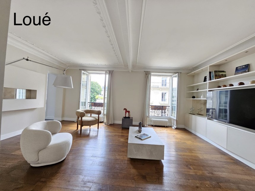 MEUBLÉ – 2 chambres – 96 m2 – Paris 8ème (limite 17ème) – VILLIERS – Rue Constantinople – Quartier Villiers / rue de Levis – 4ème étage ascenseur – Loyer charges comprises : 3.650 euros