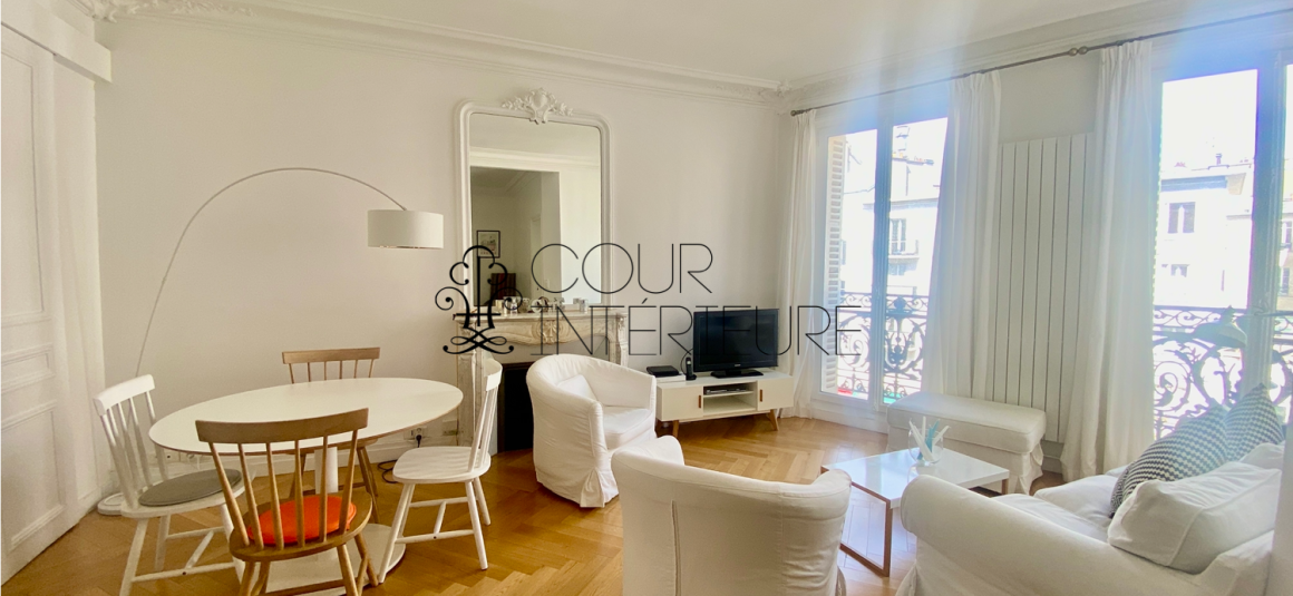 MEUBLÉ – chambres + 1 bureau – 86 m2 – Paris 8ème (limite 17ème) – Ternes / rue Saint Honoré – 3ème étage avec ascenseur – Loyer charges comprises : 3.200 euros