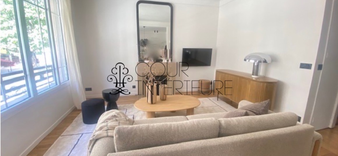MEUBLÉ – 2 chambres – 75 m2 – Paris 9ème – Rue Mansart – 1er étage avec ascenseur – Loyer charges comprises : 3.000 euros (chauffage collectif)