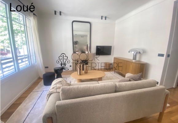 MEUBLÉ – 2 chambres – 75 m2 – Paris 9ème – Rue Mansart – 1er étage avec ascenseur – Loyer charges comprises : 3.000 euros (chauffage collectif)