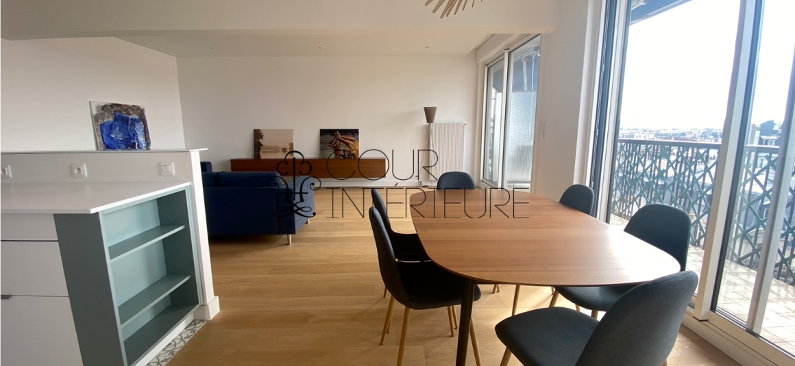 MEUBLÉ – 3 chambres – Paris 16ème – PASSY – 100 m2 – 9ème étage ascenseur + Balcon filant – VUE TOUR EIFFEL – Loyer charges comprises : 4.540 euros (poss. parking sous-sol en sus)