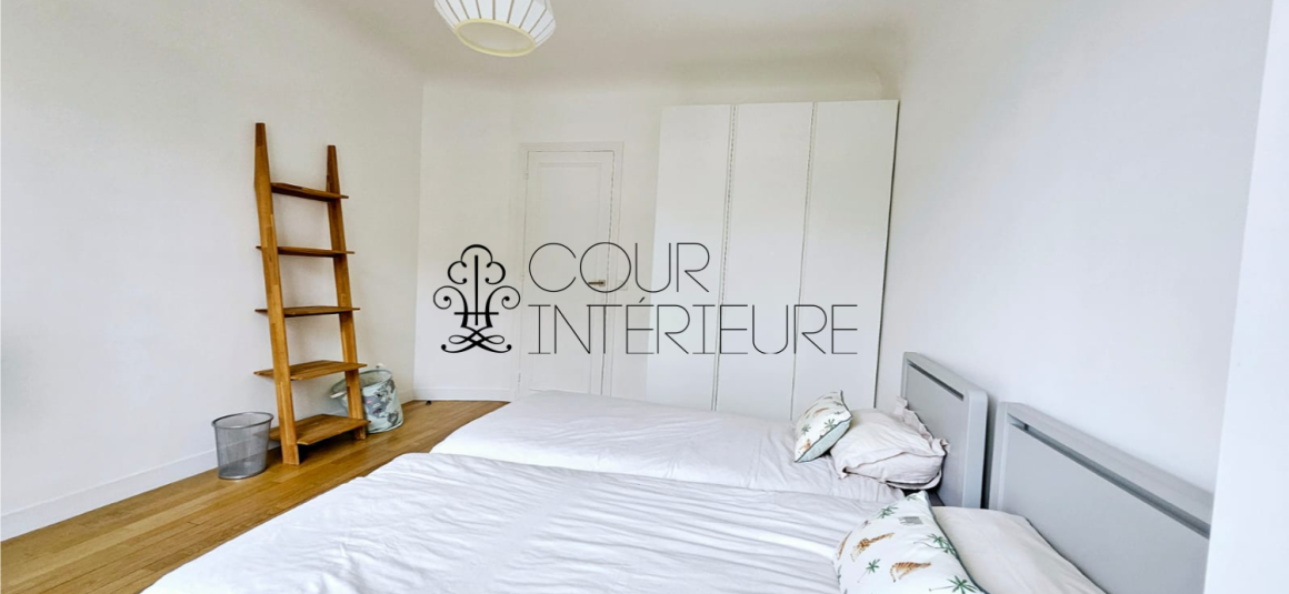 MEUBLÉ – 3 chambres – Paris 17ème –  Wagram – 120 m2 – 4ème étage avec ascenseur – Loyer charges comprises : 4.490 € charges comprises (chauf. inclus)