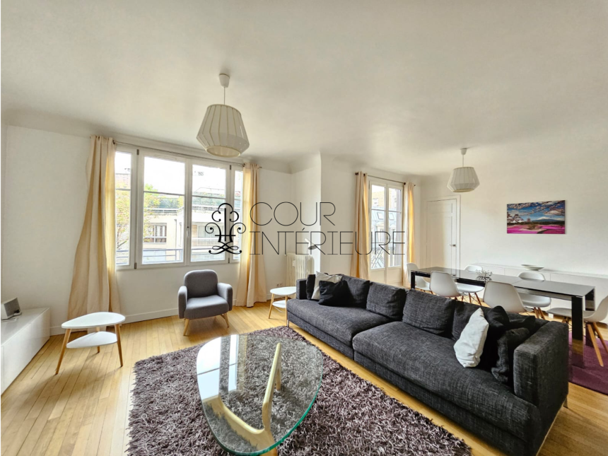 MEUBLÉ – 3 chambres – Paris 17ème –  Wagram – 120 m2 – 4ème étage avec ascenseur – Loyer charges comprises : 4.490 € charges comprises (chauf. inclus)