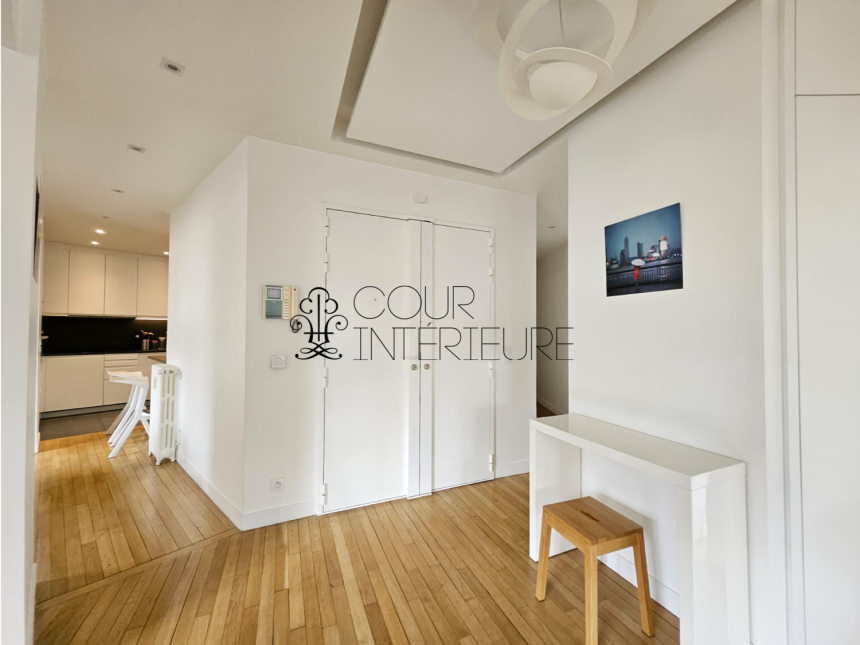 MEUBLÉ – 3 chambres – Paris 17ème –  Wagram – 120 m2 – 4ème étage avec ascenseur – Loyer charges comprises : 4.490 € charges comprises (chauf. inclus)