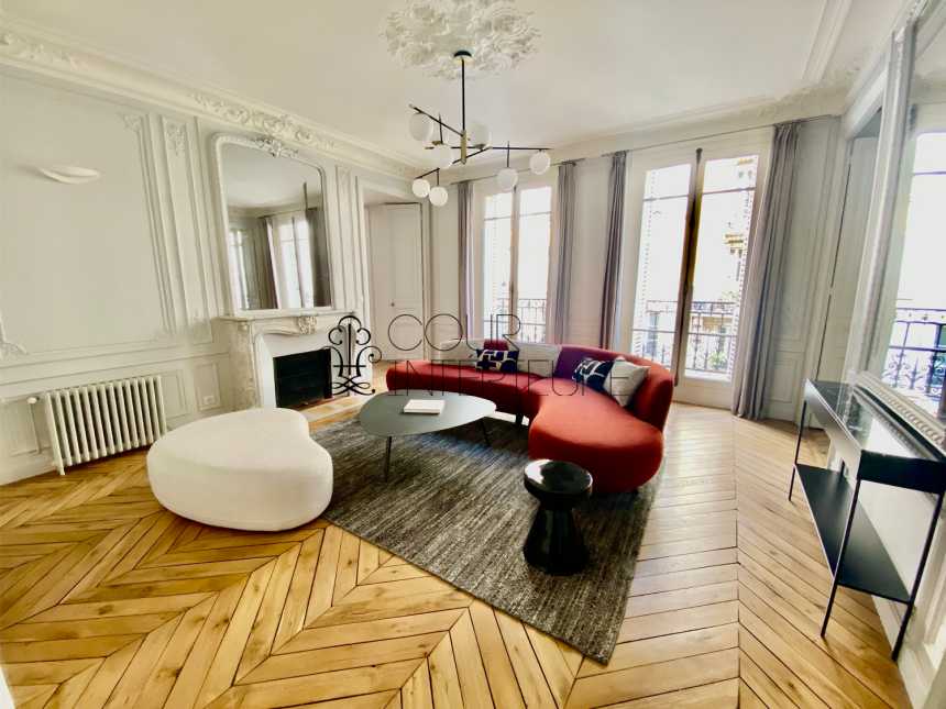 MEUBLÉ – 3 chambres – Paris 9ème – 126 m2 avec balcon filant –  Trudaine / Maubeuge – 2ème étage avec ascenseur –  Loyer charges comprises : 4.300 euros