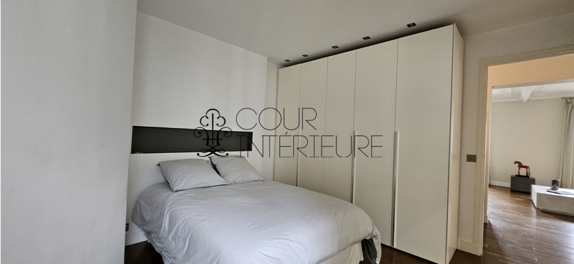 MEUBLÉ – 2 chambres – 96 m2 – Paris 8ème (limite 17ème) – VILLIERS – Rue Constantinople – Quartier Villiers / rue de Levis – 4ème étage ascenseur – Loyer charges comprises : 3.650 euros