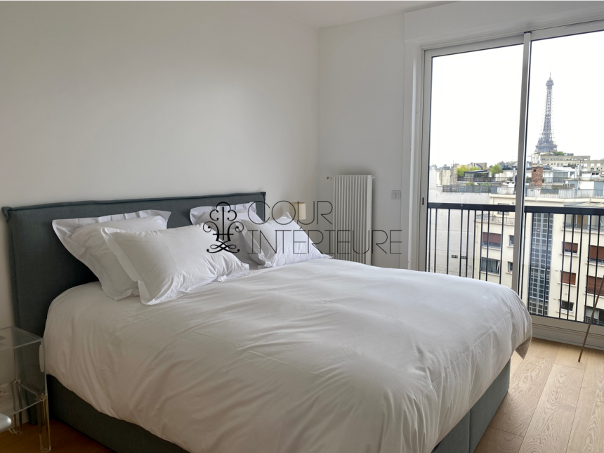 MEUBLÉ – 3 chambres – Paris 16ème – PASSY – 100 m2 – 9ème étage ascenseur + Balcon filant – VUE TOUR EIFFEL – Loyer charges comprises : 4.540 euros (poss. parking sous-sol en sus)