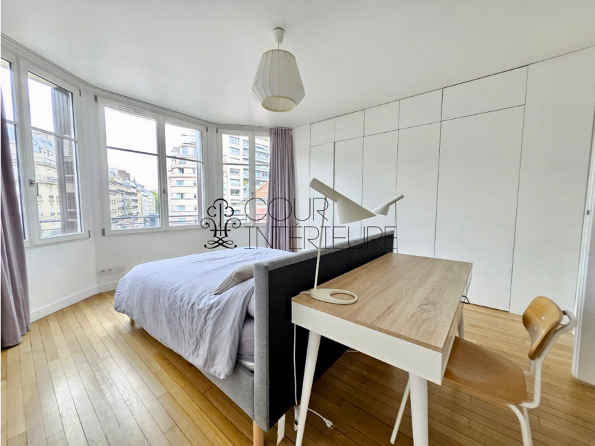 MEUBLÉ – 3 chambres – Paris 17ème –  Wagram – 120 m2 – 4ème étage avec ascenseur – Loyer charges comprises : 4.490 € charges comprises (chauf. inclus)