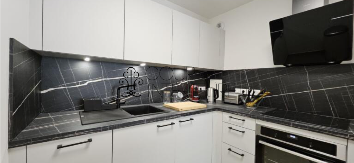 MEUBLÉ – 1 chambre – 45 m2 – Centre PUTEAUX (92) – Immeuble NEUF – 1ère LOCATION – 45 m2 + balcon + parking – 1er étage ascenseur – Loyer charges comprises : 1.550 euros