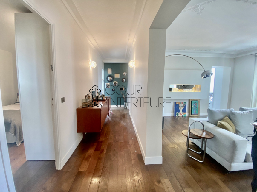 MEUBLÉ – 2 chambres – 96 m2 – Paris 8ème (limite 17ème) – VILLIERS – Rue Constantinople – Quartier Villiers / rue de Levis – 4ème étage ascenseur – Loyer charges comprises : 3.650 euros