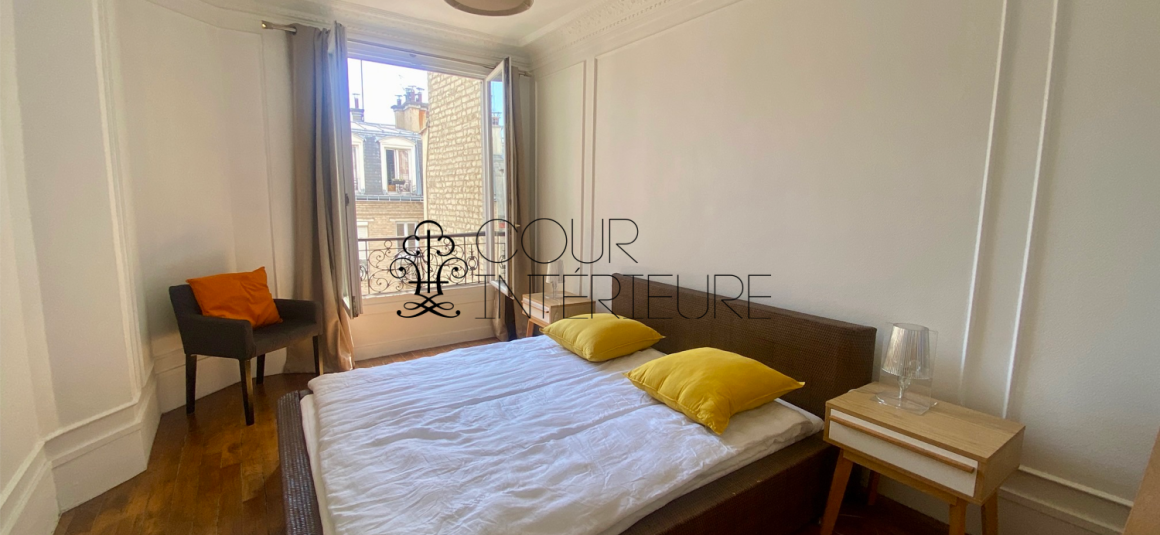 Sans titre20 MEUBLÉ – Double séjour + 1 chambre – 62 m2 – Paris 18ème – Rue Lapeyrère – Jules Joffrin – 6ème étage ascenseur – Loyer charges comprises : 2.100 €