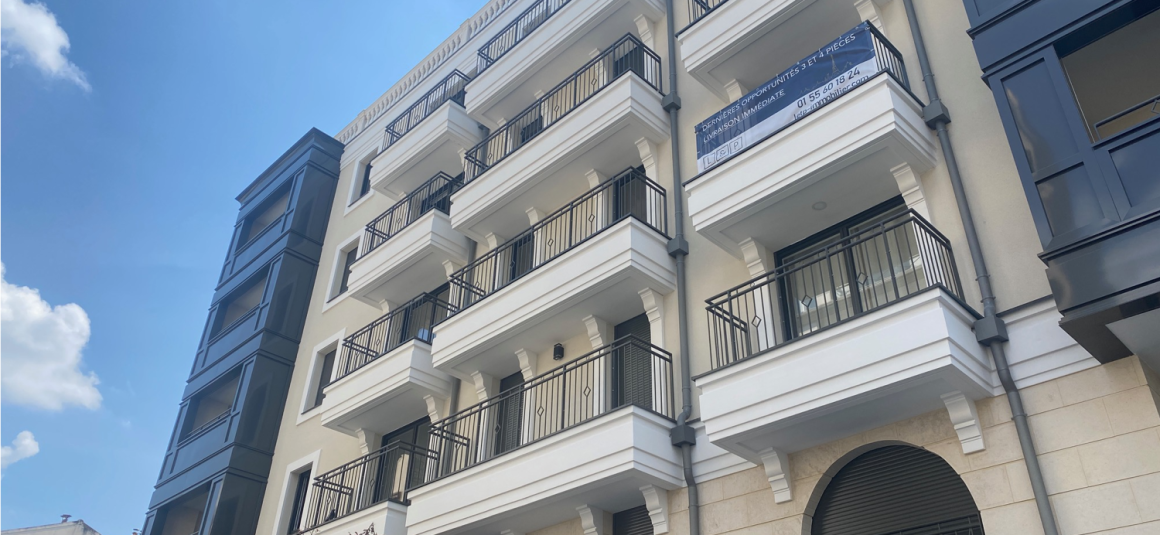 MEUBLÉ – 1 chambre – 45 m2 – Centre PUTEAUX (92) – Immeuble NEUF – 1ère LOCATION – 45 m2 + balcon + parking – 1er étage ascenseur – Loyer charges comprises : 1.550 euros