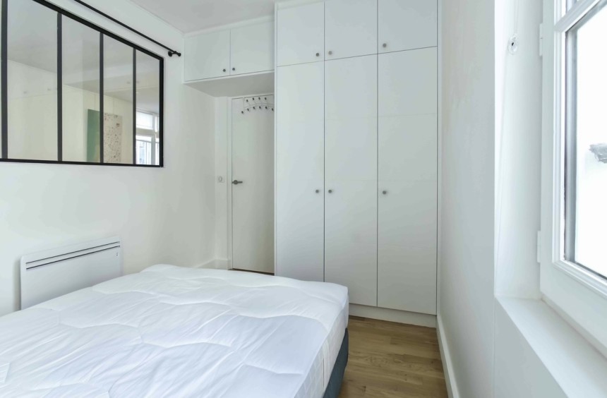 MEUBLÉ – 1 chambre – Paris 3ème – Marais – Coeur du Marais – Rue Arquebusiers – 31 m2 – 3ème étage sans ascenseur – Loyer charges comprises : 1.750 euros