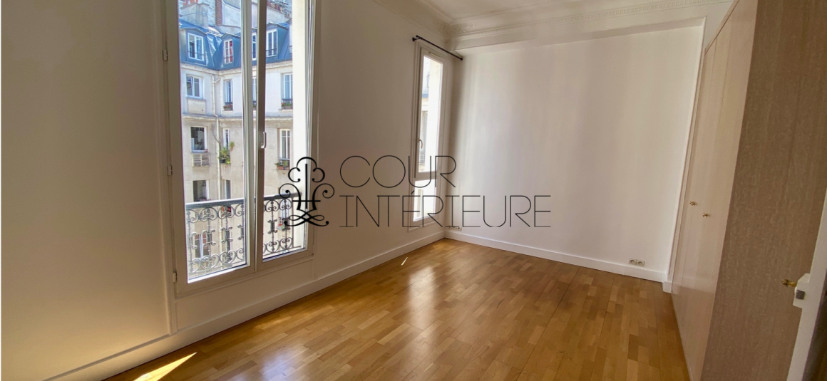 VIDE – 3 chambres – 151 m2 – Proche Monceau / Ternes – Paris 8ème (limite Paris 17ème) – 4ème étage avec ascenseur – Loyer charges comprises : 4.555 €