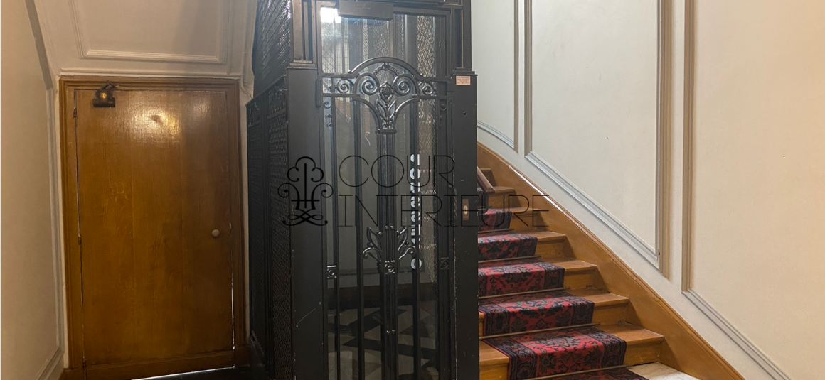 VIDE – 3 chambres – 151 m2 – Proche Monceau / Ternes – Paris 8ème (limite Paris 17ème) – 4ème étage avec ascenseur – Loyer charges comprises : 4.555 €