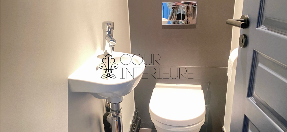 MEUBLÉ – 2 chambres – Paris 8ème – Saint Augustin – 88 m2 – 5ème étage ascenseur – GRAND BALCON FILANT de 7 m2  PLEIN SUD – Loyer charges comprises : 3.650 euros