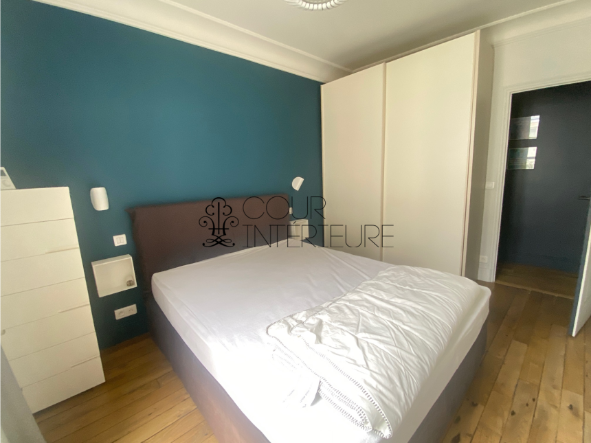 MEUBLÉ – 2 chambres – Paris 8ème – Saint Augustin – 88 m2 – 5ème étage ascenseur – GRAND BALCON FILANT de 7 m2  PLEIN SUD – Loyer charges comprises : 3.650 euros