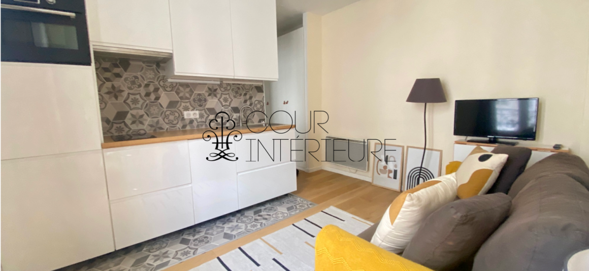 MEUBLÉ – 1 chambre – 29 m2 – Paris 14ème – Avenue du Maine – 2ème sans ascenseur – Loyer charges comprises : 1.350 euros