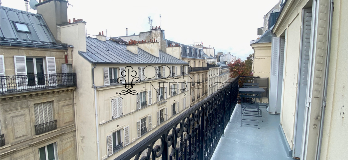 MEUBLÉ – 2 chambres – Paris 8ème – Saint Augustin – 88 m2 – 5ème étage ascenseur – GRAND BALCON FILANT de 7 m2  PLEIN SUD – Loyer charges comprises : 3.650 euros
