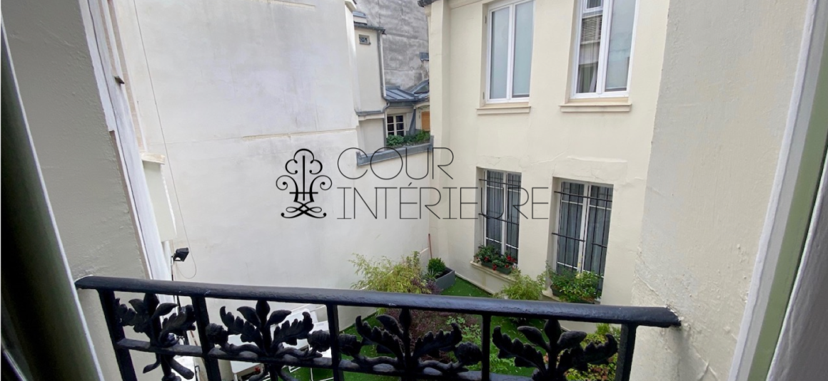 MEUBLÉ – 1 chambre – MARAIS – Paris 3ème  – Rue de Montmorency – 35 m2 – 2e étage sans ascenseur – Loyer charges comprises : 1.800 €