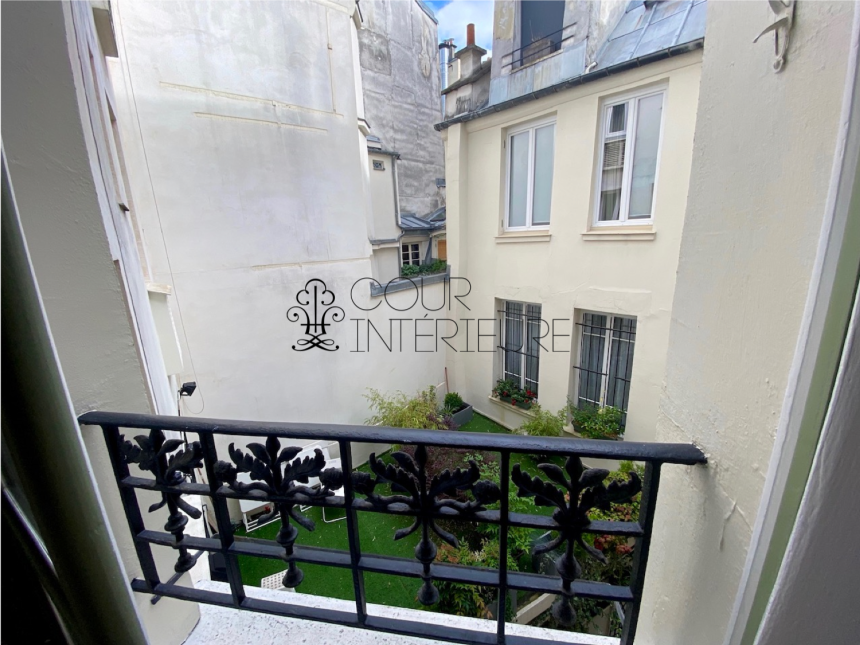 MEUBLÉ – 1 chambre – MARAIS – Paris 3ème  – Rue de Montmorency – 35 m2 – 2e étage sans ascenseur – Loyer charges comprises : 1.800 €